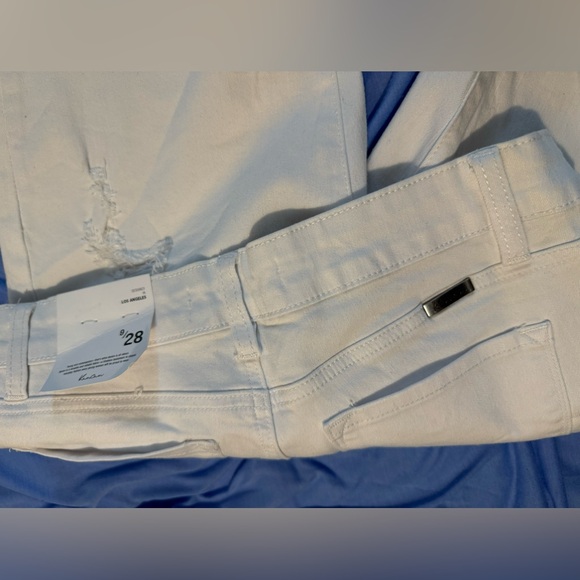 Women’s KanCan 9/28 NWT white distressed ankle length jeans - Picture 9 of 13